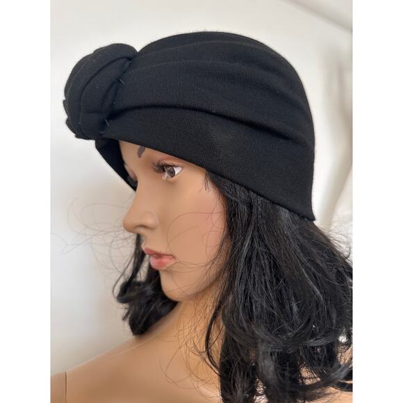 1960s Black Knit Turban Hat Rosette Detail main image 11